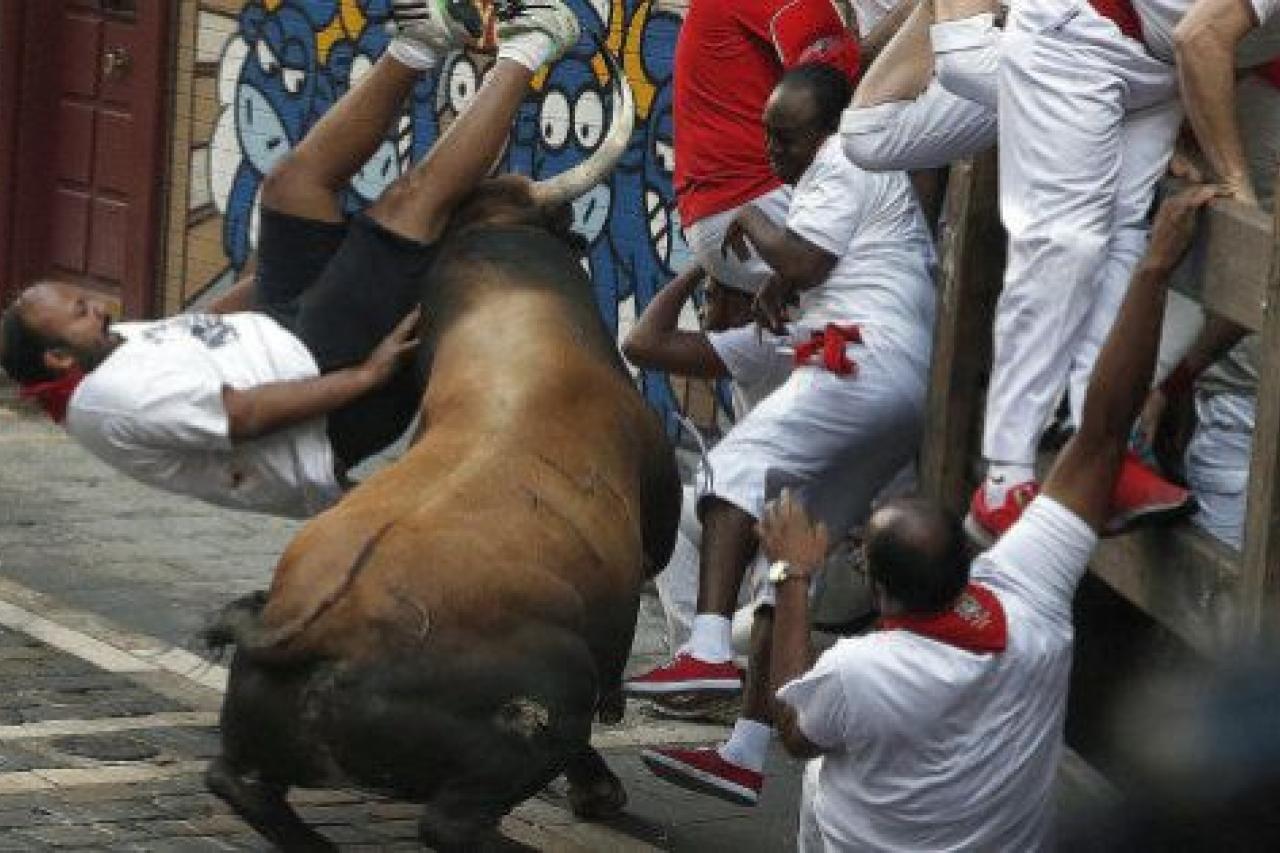 Al Menos Seis Heridos Por Asta De Toro En Un Encierro Largo Y Muy Peligroso