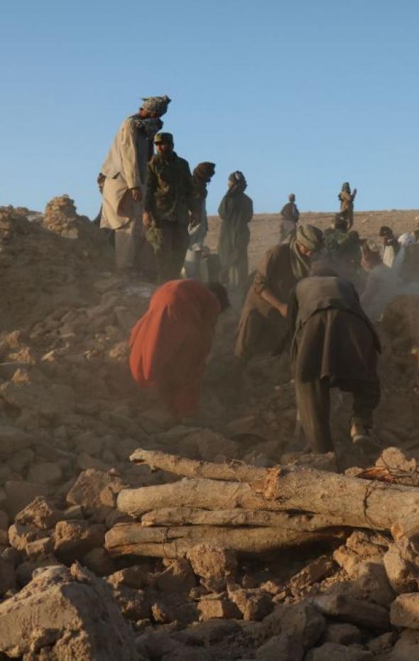 Una Cadena De Terremotos En Afganist N Deja Al Menos Muertos