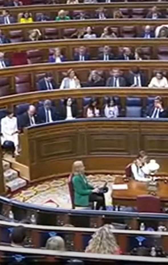 La España que madruga Los diputados de Vox no se presentan al inicio