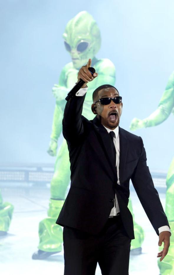 Will Smith Aparece Por Sorpresa En Coachella Para Cantar Men In Black