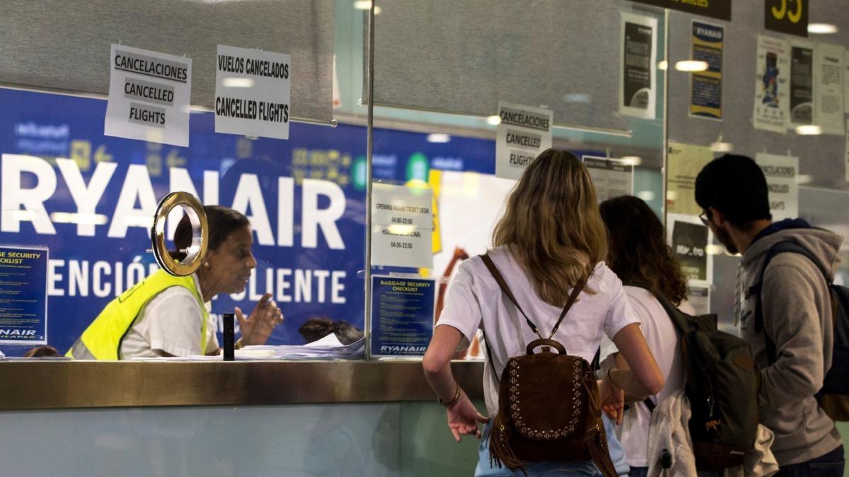 Huelgas En La Vuelta De Vacaciones Renfe Iberia Y Ryanair