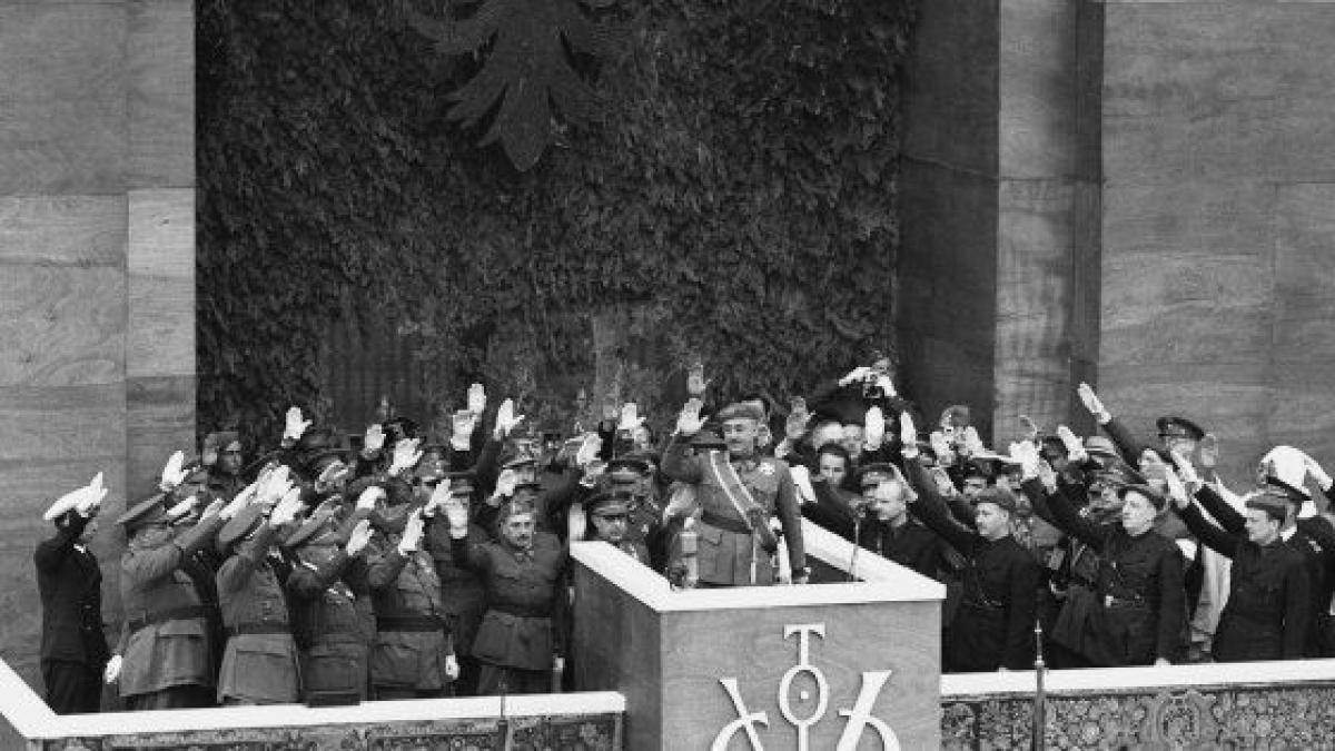 El Gobierno Inicia Hoy El Procedimiento Para Exhumar A Franco