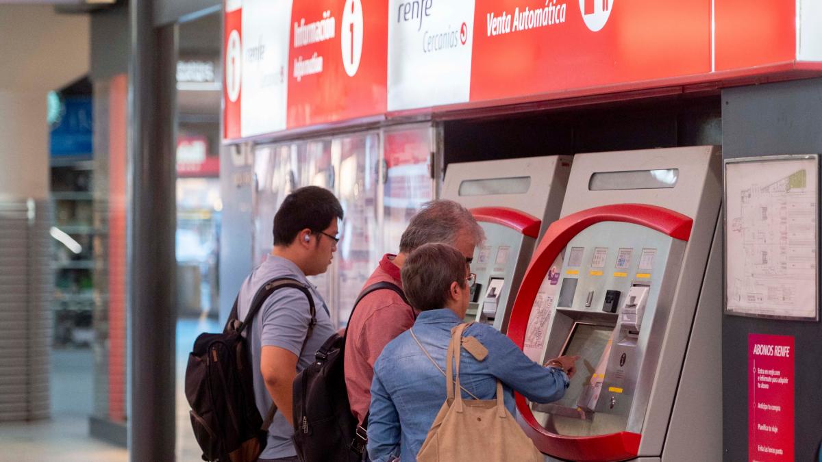 Subsanada La Aver A En Atocha Que Provoc Fuertes Demoras Y Retenciones