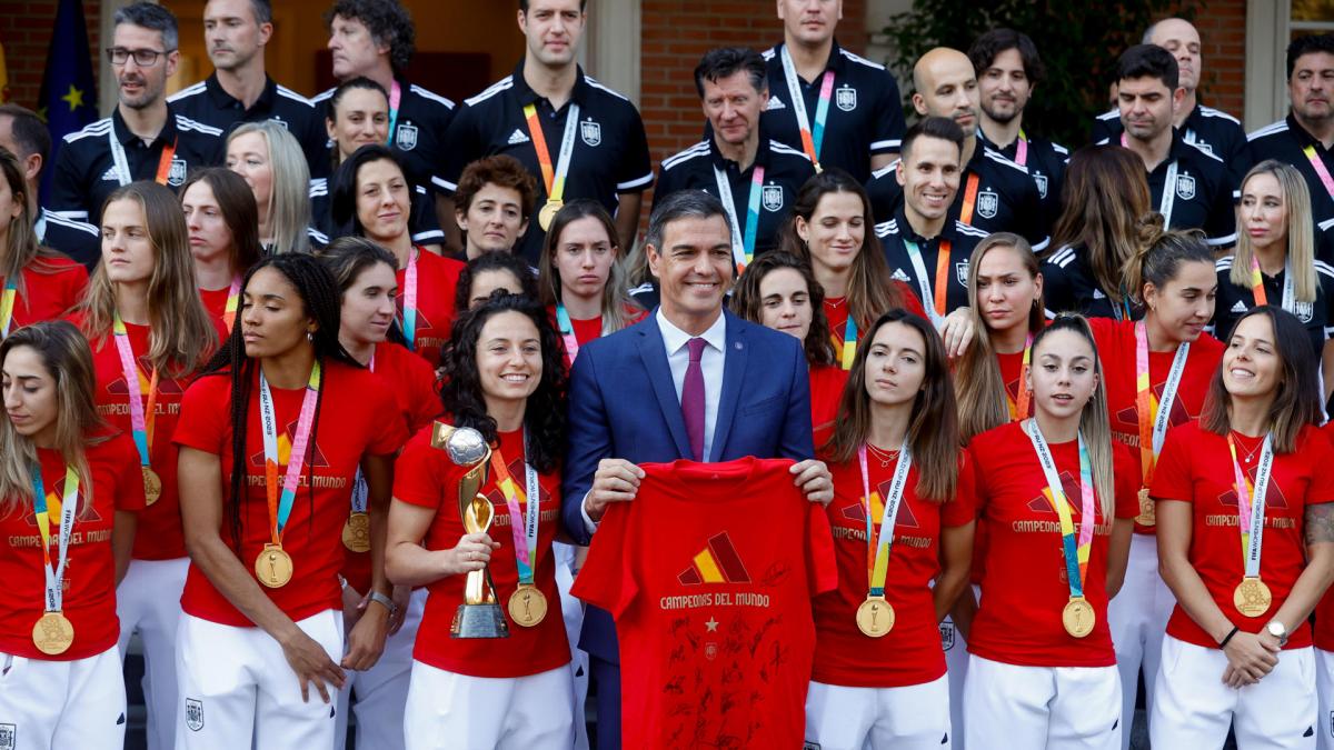 El Gobierno Concede La Medalla De Oro Al M Rito Deportivo A Las