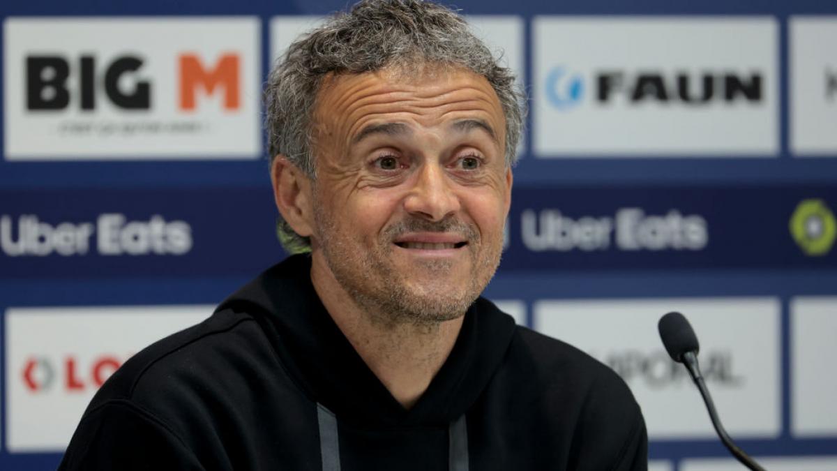 Luis Enrique dice cuál es la manera de dejar a Mbappé en el banquillo