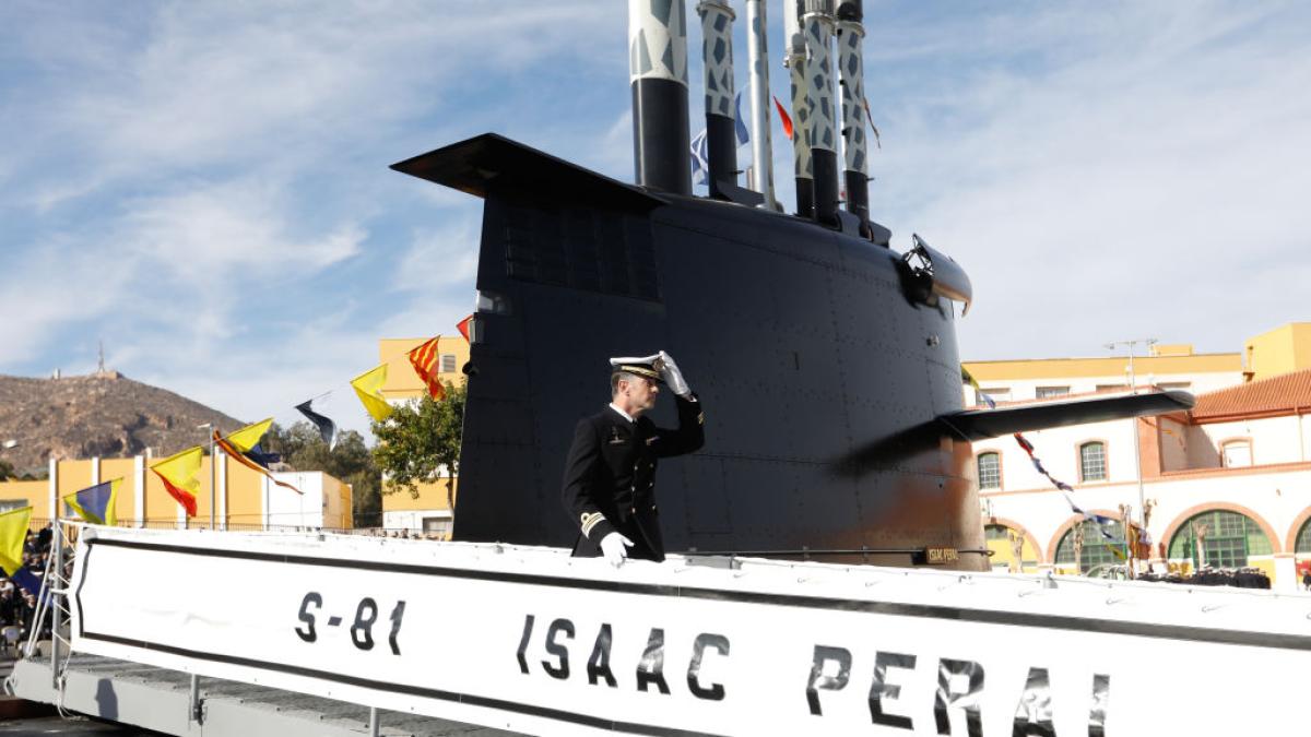 El submarino español que asombra en el extranjero se llena de minas