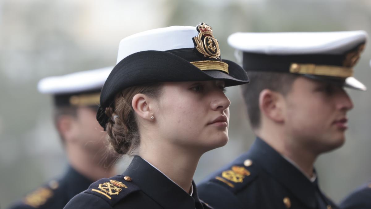 Piden a Leonor vigilar cuatro horas al día el buque insignia de España