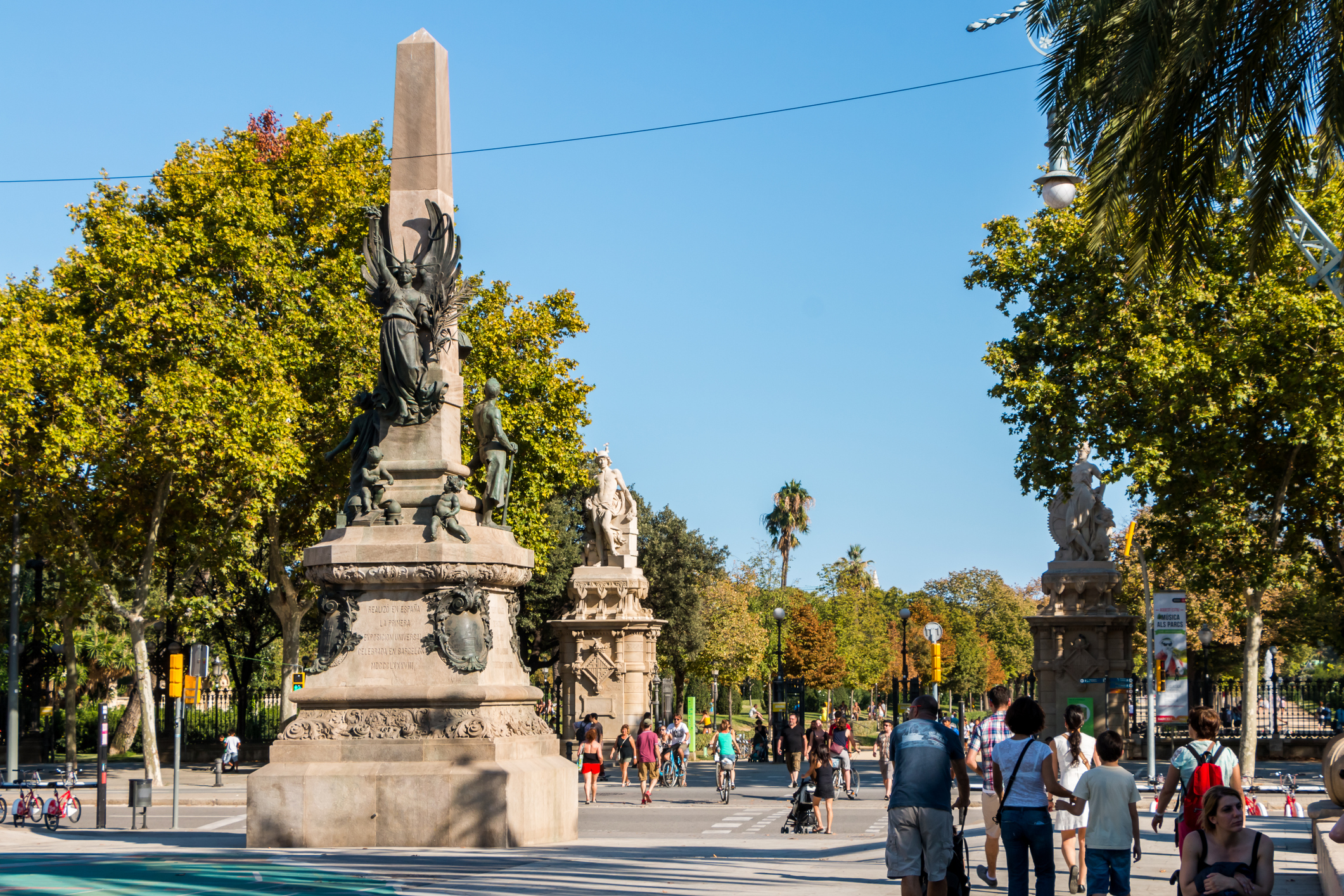 El matrimonio de reyes de España que luce en el monumento más antiguo