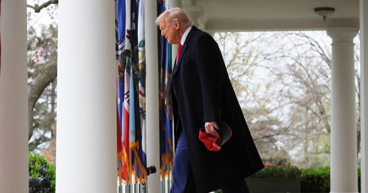 Donald Trump, en la Casa Blanca, antes de anunciar al subida de aranceles.