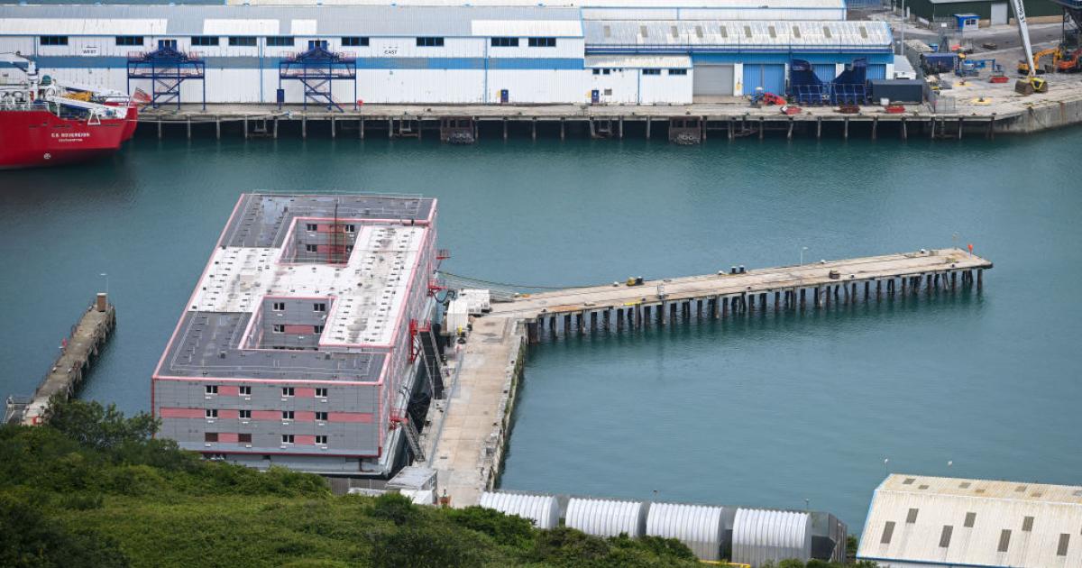 Vista general de la prisión en el puerto de Portland, Reino Unido.