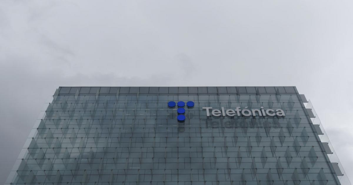 Imagen de archivo de la fachada de los cuarteles generales de Telefónica en Madrid.