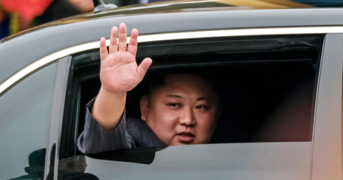 El dictador de Corea del Norte, Kim Jong Un, en coche en una imagen de archivo.