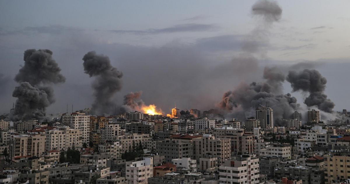 Vista de un ataque israelí sobre Gaza, Palestina.