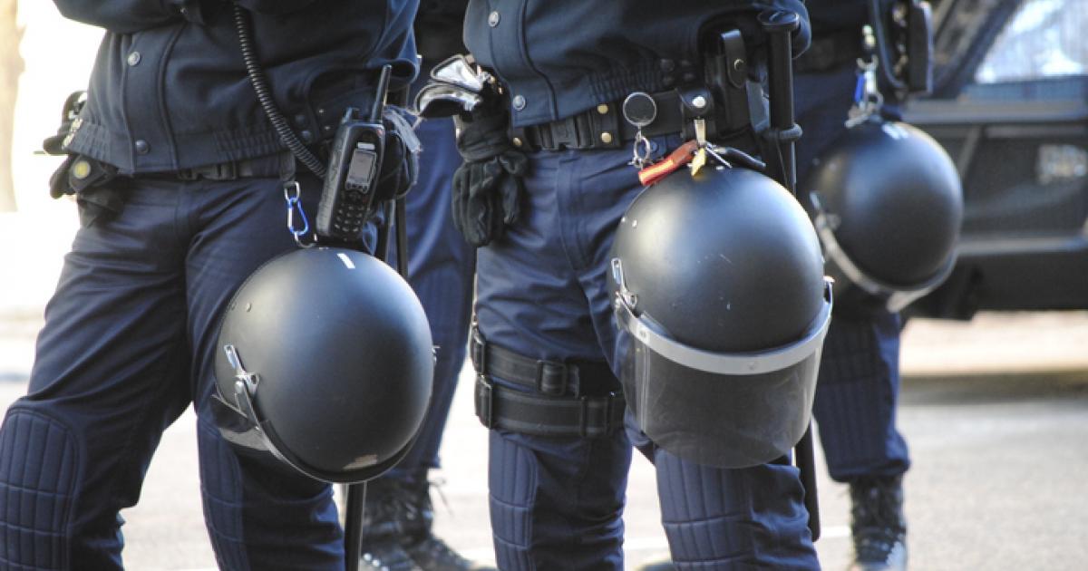 Imagen de archivo de un plano detalle de protecciones de antidisturbios del Cuerpo Nacional de Policía (CNP).