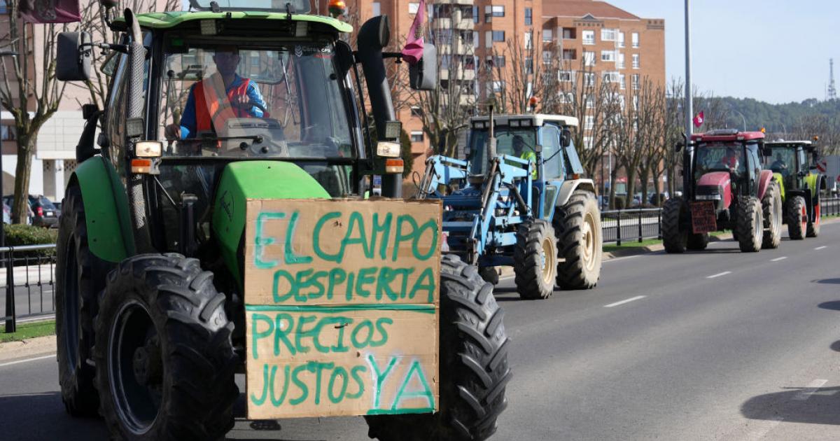 Trabajadores del campo, en una protesta este jueves 1 de febrero en León