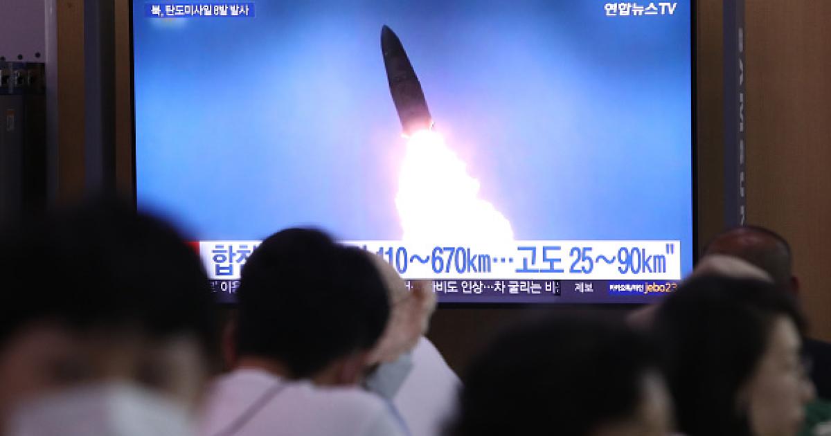 Imagen de archivo de un lanzamiento de misiles norcoreanos.