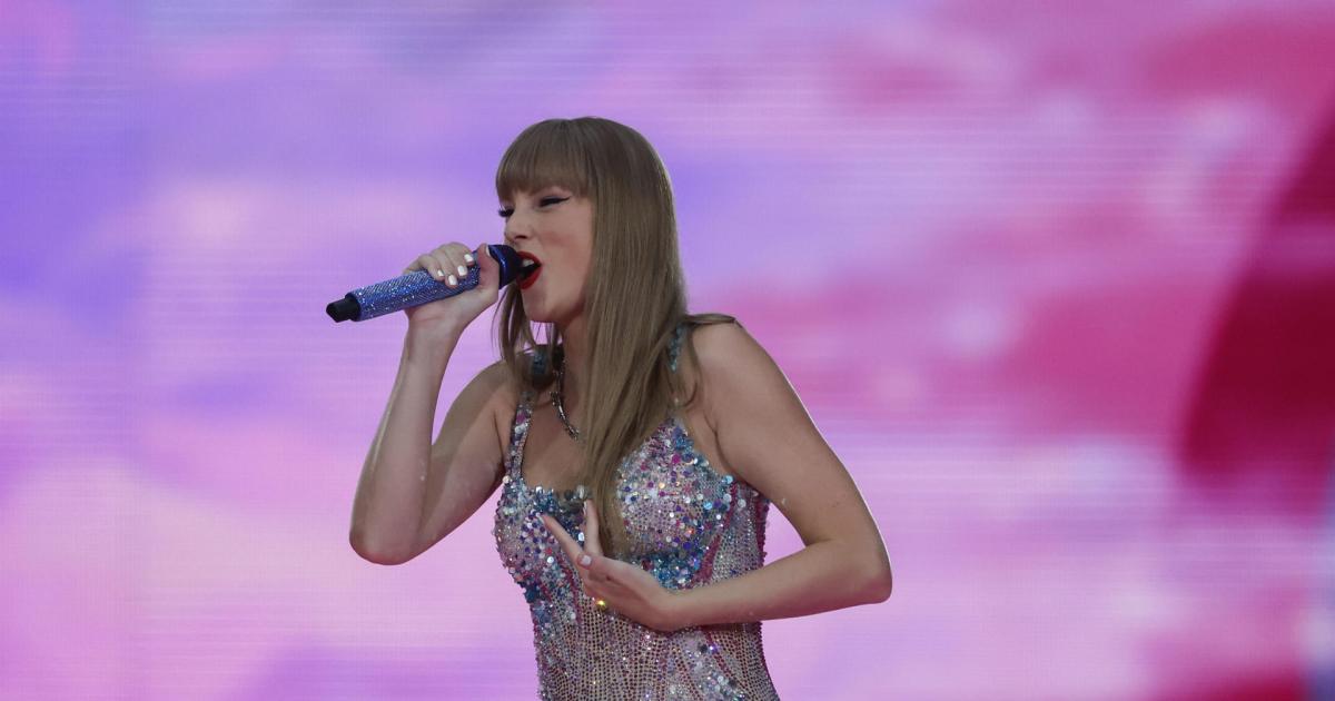 La cantante y compositora estadounidense Taylor Swift ofrece un concierto este miércoles en el estadio Santiago Bernabéu de Madrid.