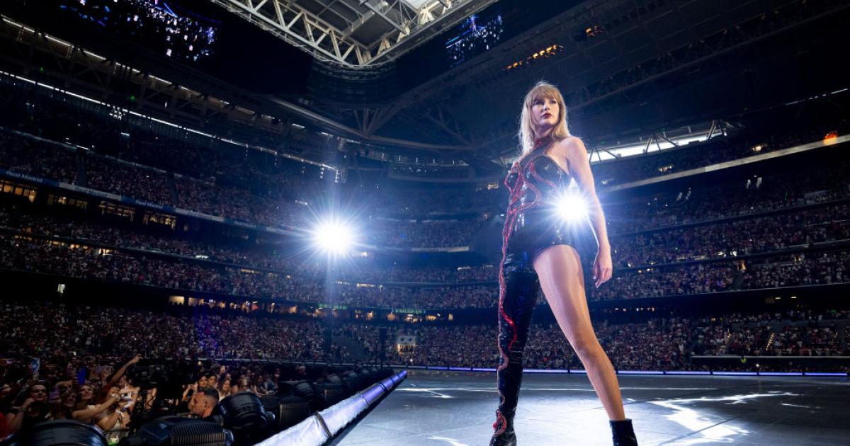 Taylor Swift, sobre el escenario, en el primero de los conciertos que dará en Madrid.