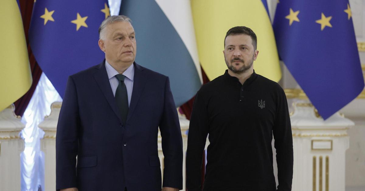 El presidente ucraniano, Volodymyr Zelensky, y su homólogo húngaro, Viktor Orban.