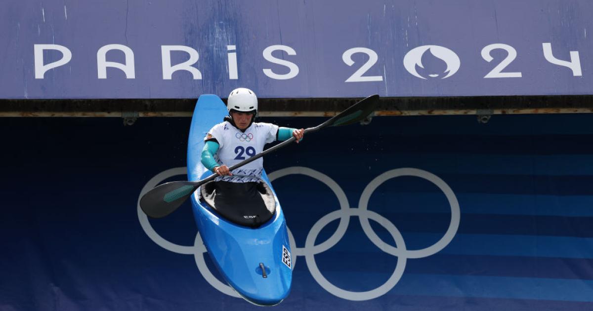 Miren Lazkano, en los entrenamientos de Kayak Cross en París