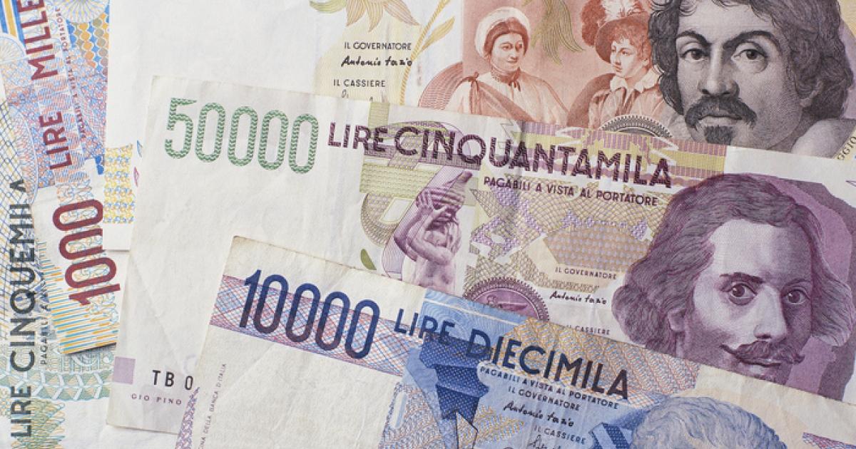 Imagen de archivo de antiguos billetes de lira, la divisa italiana antes de adoptar el euro.