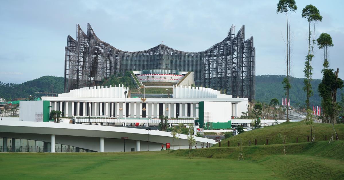 Imagen de archivo de la construcción del palacio Istana Garuda (Nusantara, Indonesia).