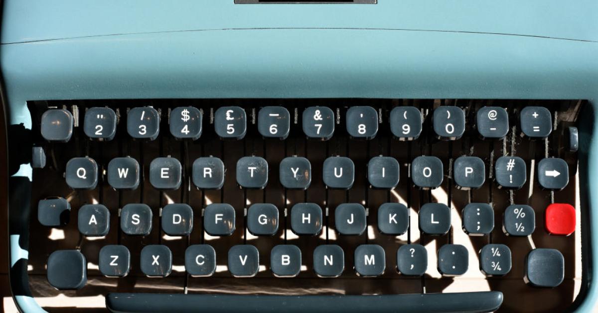 Imagen de archivo de una máquina de escribir Olivetti Lettera 22, de la década de los 50, en una tienda en Santa Fe, Nuevo México (EEUU).