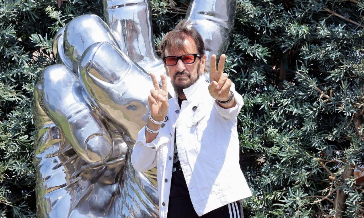 noticiaspuertosantacruz.com.ar - Imagen extraida de: https://www.huffingtonpost.es//life/cultura/ringo-starr-bateria-beatles-desvela-que-aprendio-madre-elton-john.html