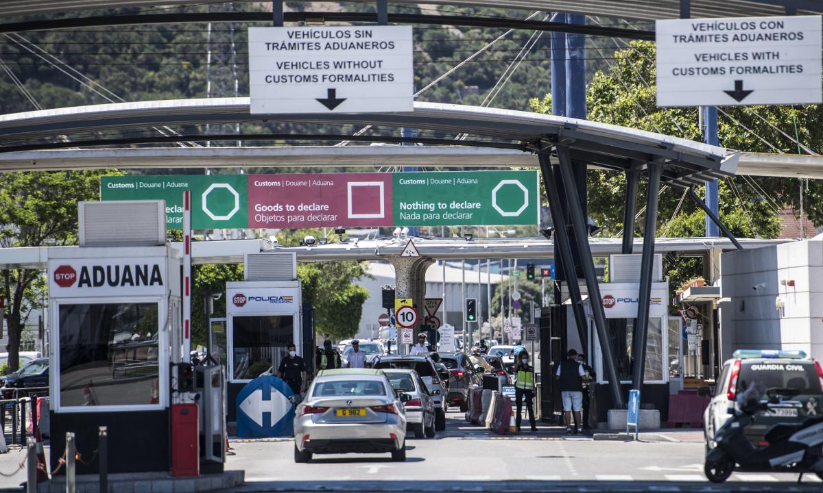 noticiaspuertosantacruz.com.ar - Imagen extraida de: https://www.huffingtonpost.es//global/gibraltar-huye-reino-unido-elige-espana-actividades-mas-habituales-dia-dia.html