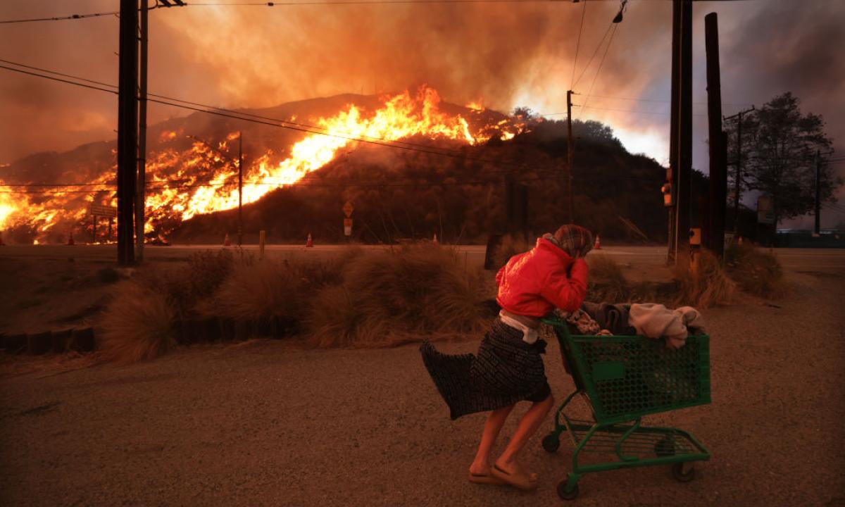 noticiaspuertosantacruz.com.ar - Imagen extraida de: https://www.huffingtonpost.es//tecnologia/luz-verde-cupula-hierro-anti-incendios-frena-seco-incendios-angeles.html