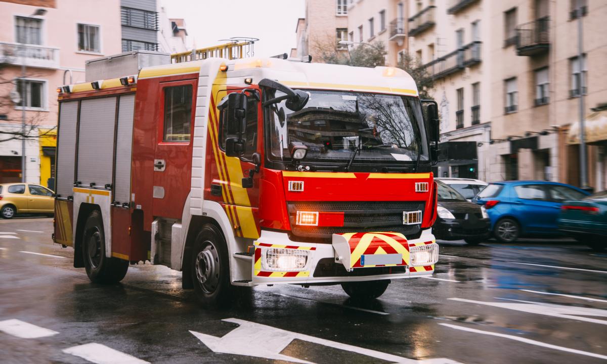 noticiaspuertosantacruz.com.ar - Imagen extraida de: https://www.huffingtonpost.es//sociedad/muere-hombre-saltar-edificio-llamas-basauri-bizkaia.html