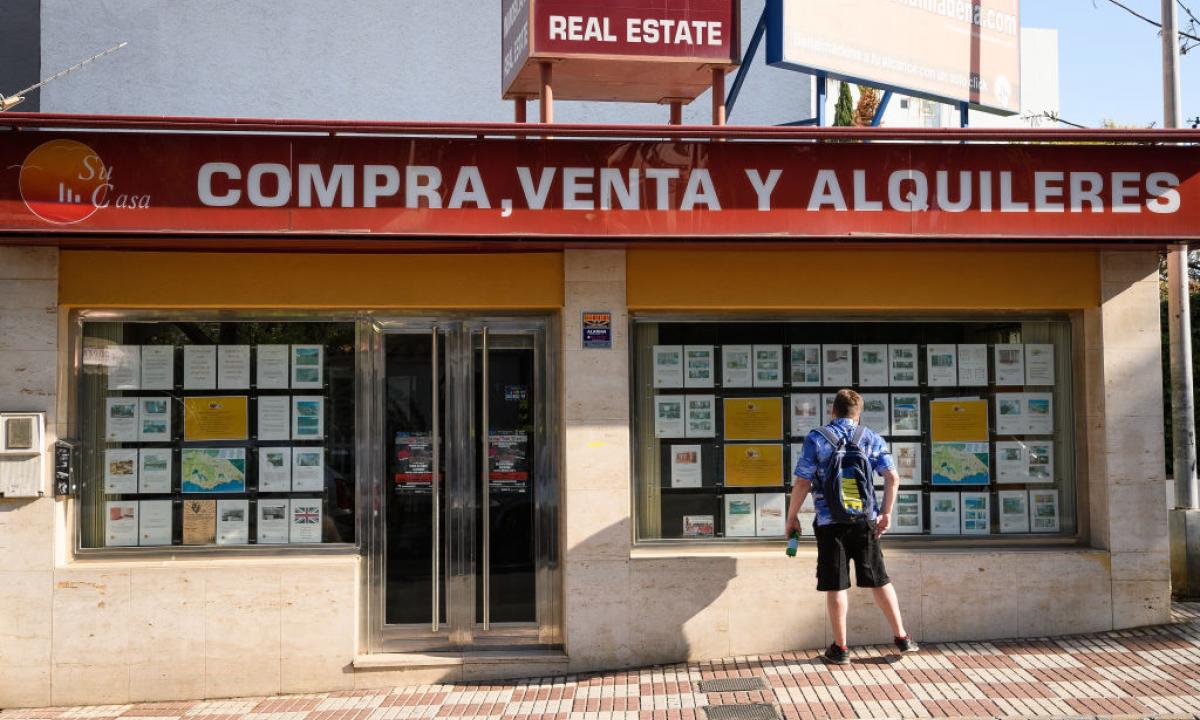 noticiaspuertosantacruz.com.ar - Imagen extraida de: https://www.huffingtonpost.es//economia/un-britanico-vive-espana-responde-contundencia-crisis-vivienda-un-impuesto-100-resolvera.html