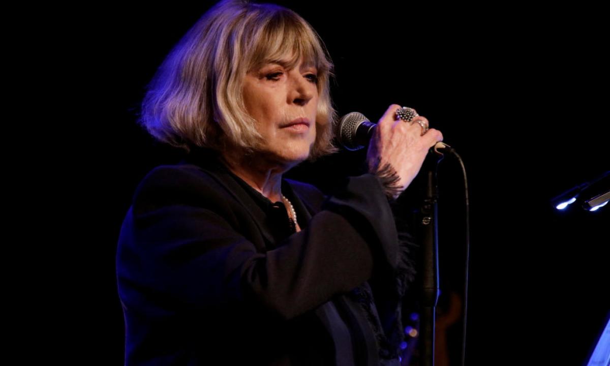 noticiaspuertosantacruz.com.ar - Imagen extraida de: https://www.huffingtonpost.es//life/cultura/muere-78nos-cantante-britanica-marianne-faithfullbr.html