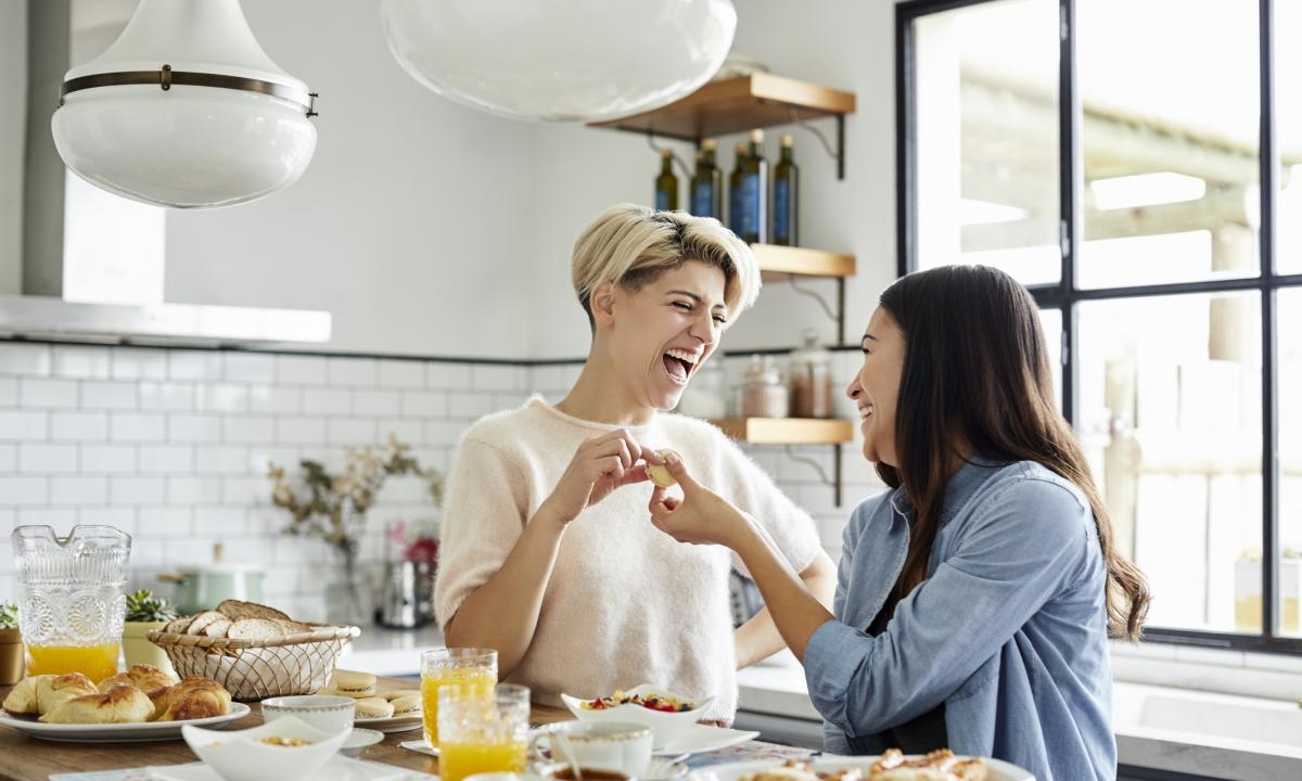 noticiaspuertosantacruz.com.ar - Imagen extraida de: https://www.huffingtonpost.es//life/he-trabajado-mas-100-parejas-mas-felices-pausa-5-segundos-momentos-criticos.html