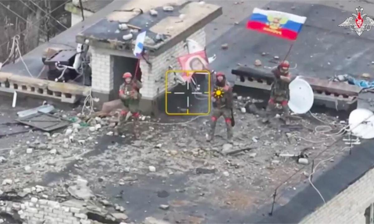 noticiaspuertosantacruz.com.ar - Imagen extraida de: https://www.huffingtonpost.es//global/rusia-obligada-desplegar-armas-improvisadas-la-artilleria-norcoreana-simplemente-ayuda.html