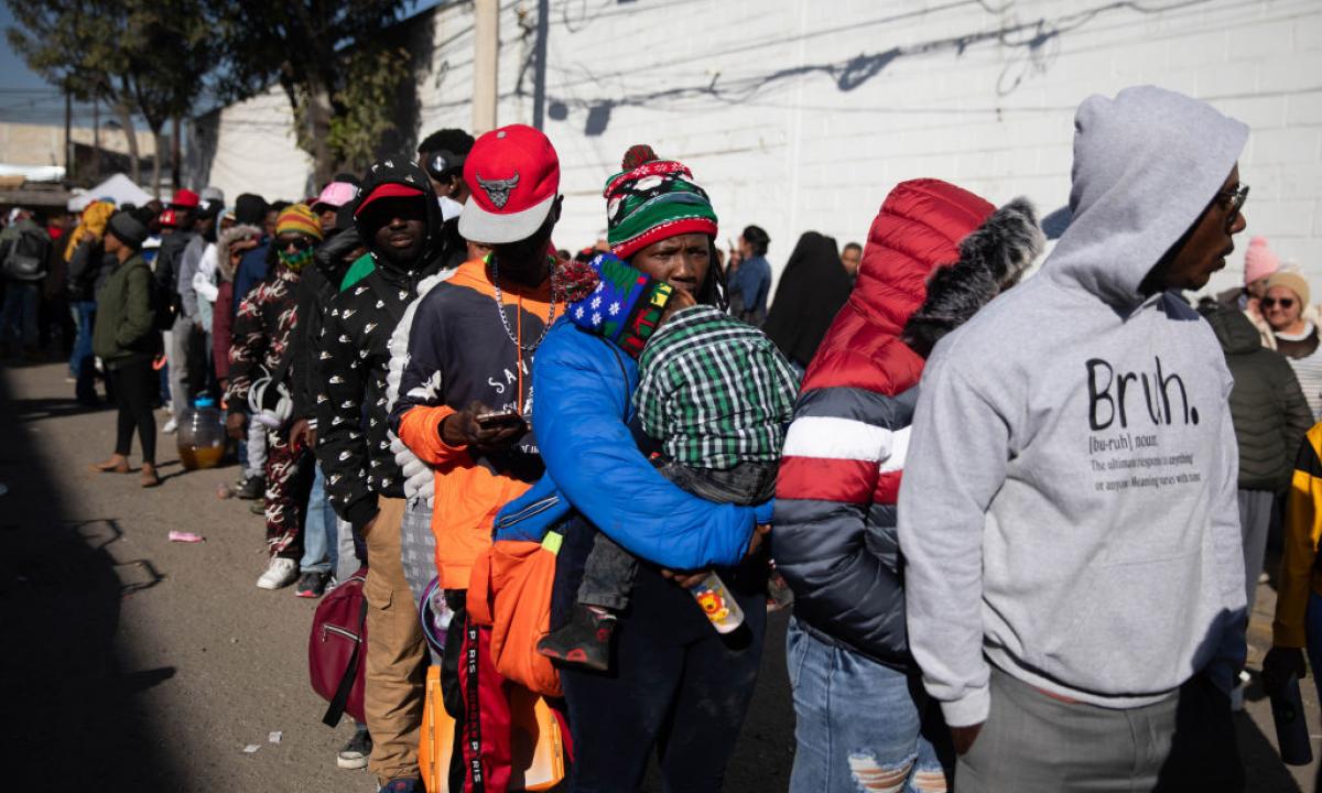 noticiaspuertosantacruz.com.ar - Imagen extraida de: https://www.huffingtonpost.es//global/despues-venezuela-turno-haiti-trumpretira-proteccion-medio-millon-personas-amenaza-deportacion.html