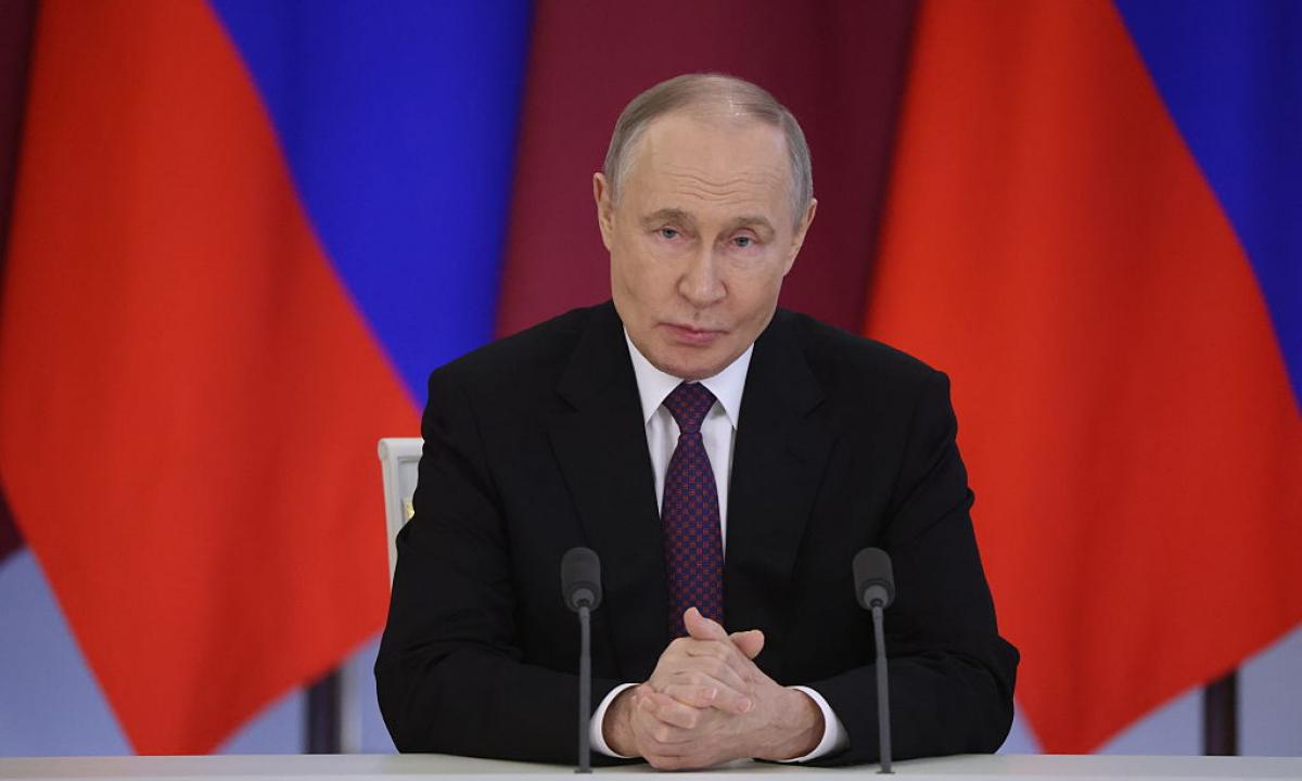 https://img.huffingtonpost.es/files/image_1200_720/uploads/2025/04/19/el-presidente-de-rusia-vladimir-putin-1136.jpeg