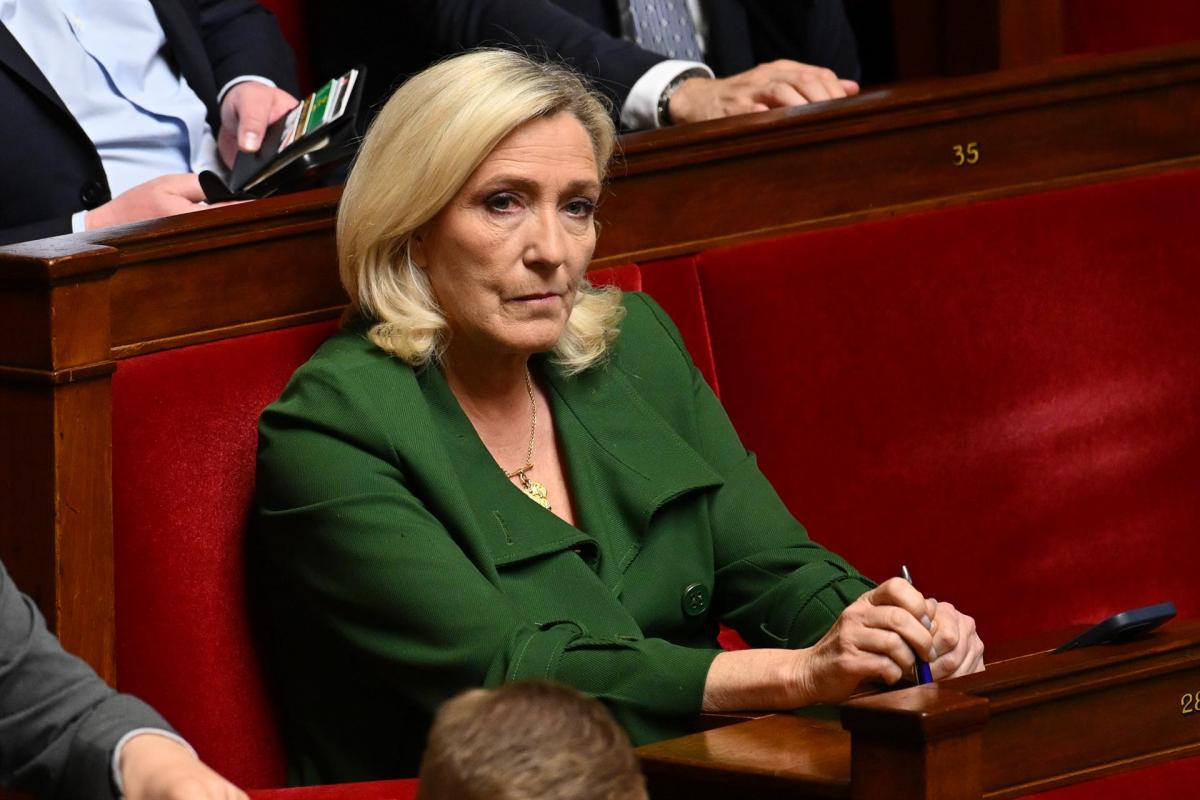 Le Pen recurre la sentencia que la inhabilita cinco años por malversación  de fondos europeos