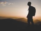 Un viajero que ha recorrido solo más de 100 de países comparte el secreto para hacer amigos en cualquier lugar