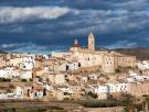 La aldea de Valencia con calles teñidas de blanco y azul que te transportará a Marruecos