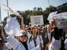 Rebelión contra el Colegio de Médicos de Madrid tras alinearse con Ayuso en la huelga