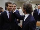 Aznar posee a Casado