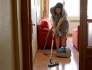 Una lucha "histórica": lo que supone que las empleadas de hogar tengan por fin derecho a paro