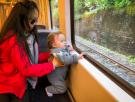 Cuenta lo que le ha ocurrido con un bebé durante su viaje en tren y provoca las risas en la red