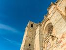 El pueblo medieval a dos horas de Madrid salpicado de fortalezas, catedrales y plazuelas de ensueño