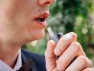 Dos 'ex' de la OMS no ven justificación científica en la equiparación del tabaco calentado con el convencional