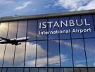 Muestra las salas que hay en un aeropuerto turco y saca una conclusión clarísima de lo que ve