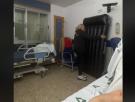 La ingresan en el hospital y días después su madre hace algo que solo ellas harían