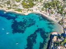 El desconocido pueblo de Alicante sin masificaciones y ocho kilómetros de litoral para visitar en otoño