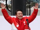 Yoon Suk-yeol, el Trump surcoreano con la popularidad hundida y con las horas contadas